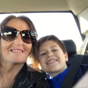 Meet your Posher, Bobbie